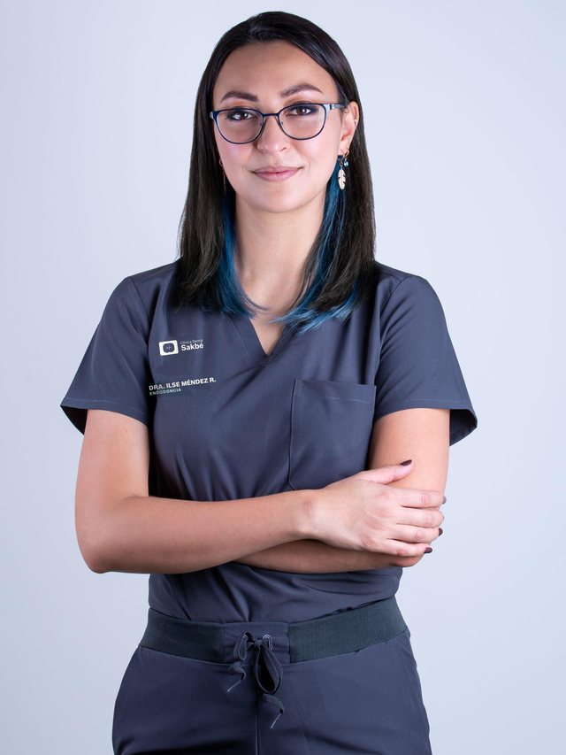 Dra. Ilse Méndez Reguera, endodoncia y rehabilitación oral en Clínica Dental Sakbé, Narvarte, CDMX